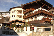 Der Unterschwarzachhof (©Foto: Martin Schmitz)